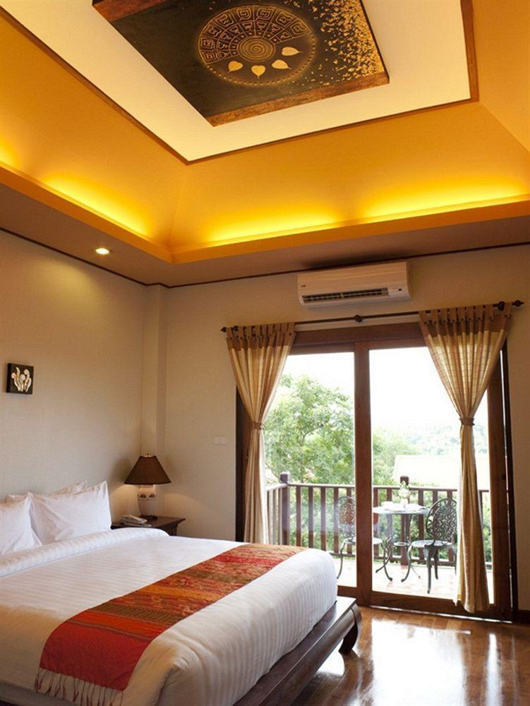 B2 Premier & Hotel 3*