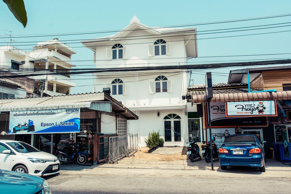 Nidhra Lanna Hotel