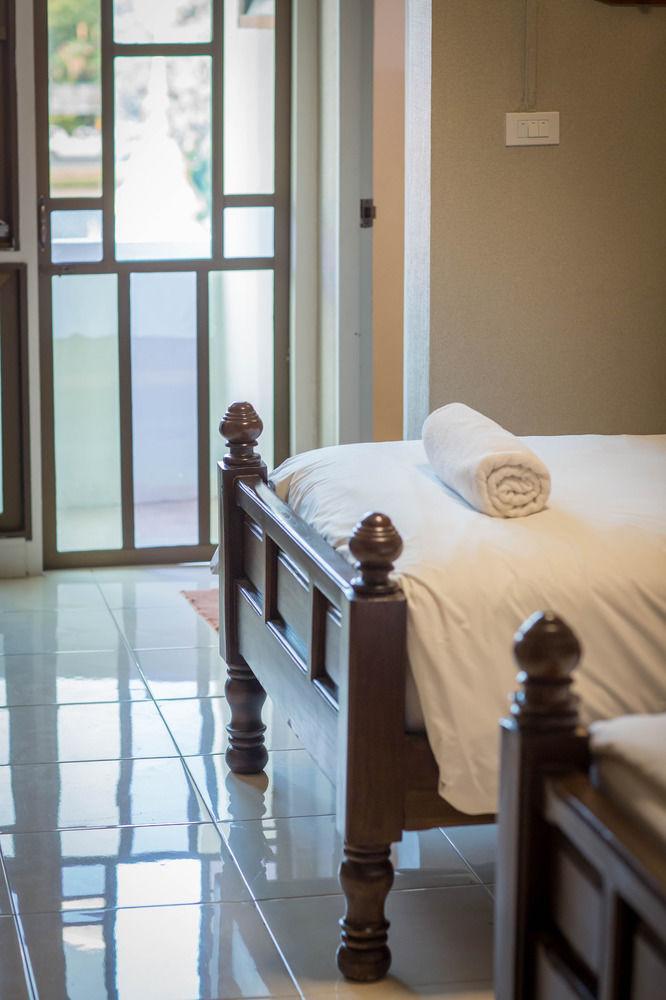 Mali's Hotel