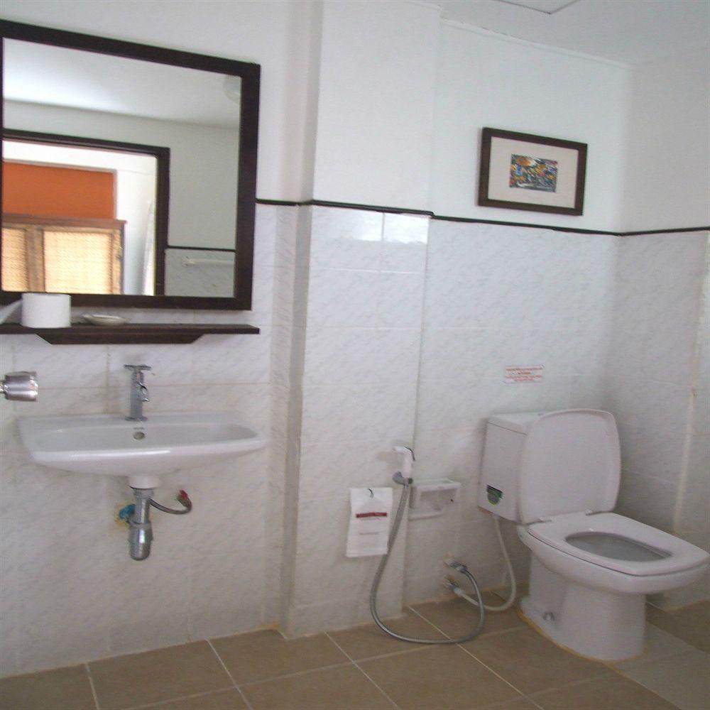 Mali's Hotel
