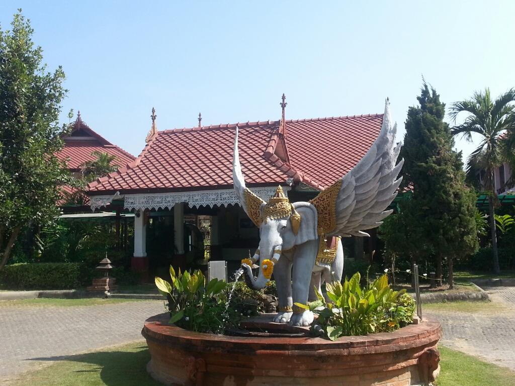 Karinthip Village Resort