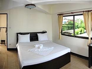 Sripoom House 1 Hotel