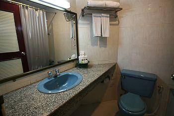 Chiangmai Ratanakosin Hotel 3*