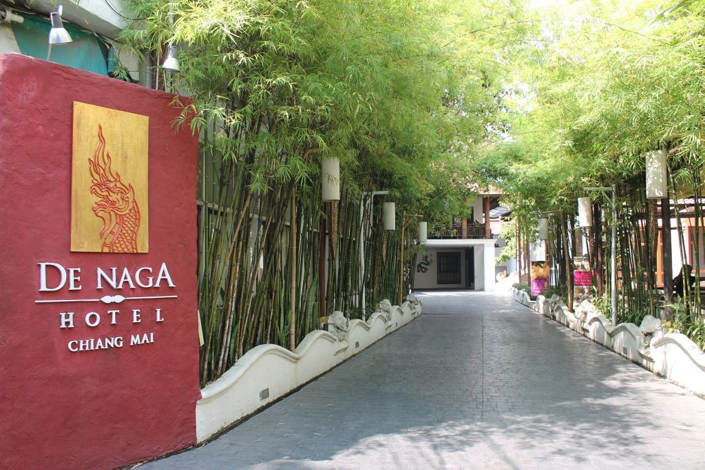 De Naga Hotel, Hotel 4*