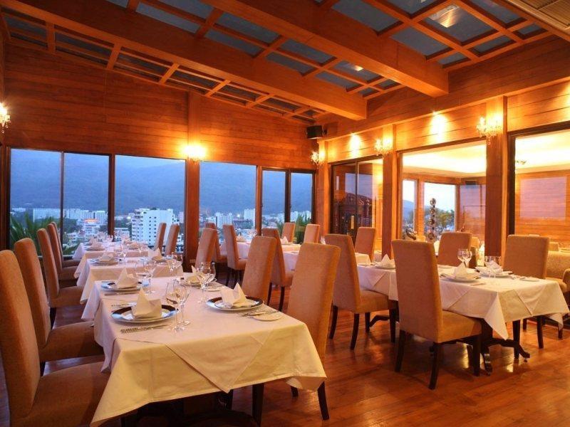 Hotel Furama 4*