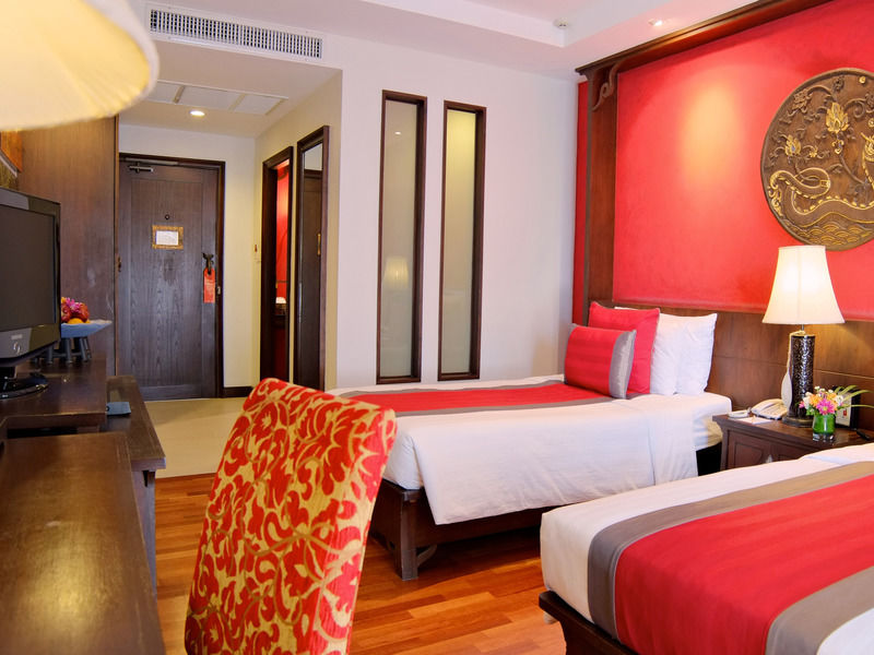 De Naga Hotel,