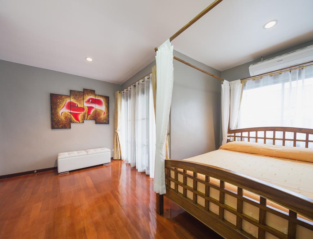 Luxury Town House In The Heart Of The Old Vakantiehuis