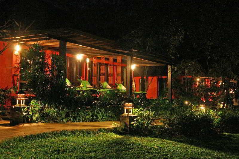 Tempat peranginan Baan Nam Ping Riverside Chiang Mai