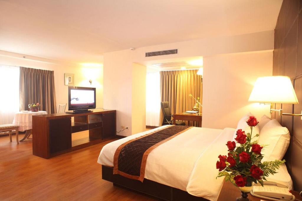 Hotel Furama