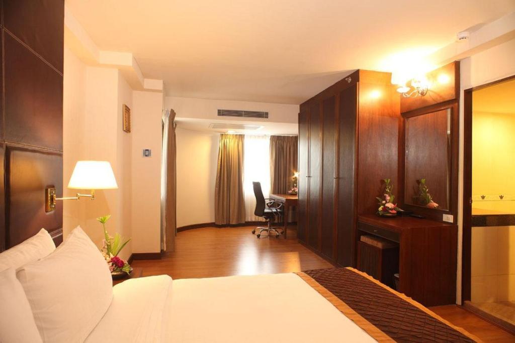 Furama Hotel