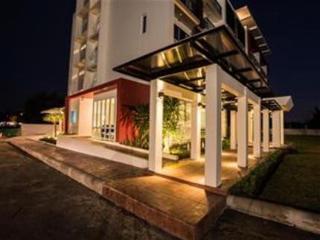Napatra Hotel 3*