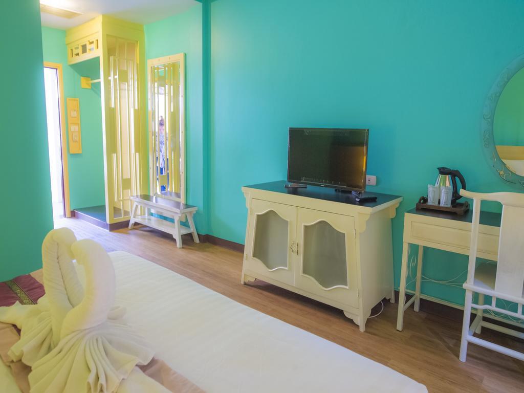 Glur Chiangmai Hostel