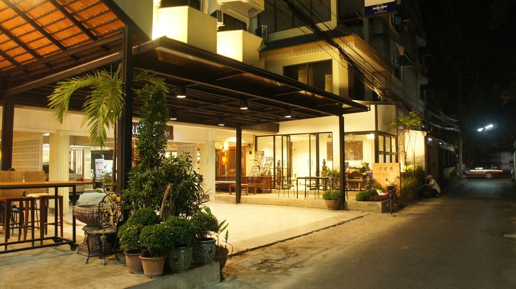 Rcn Court & 2* Chiang Mai