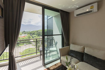B2 Mountain Pano Hotel