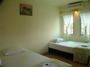 Hotel Sixty House 2*