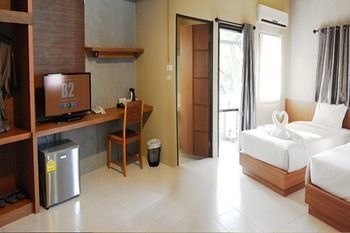 B2 Santitham Hotel 2*