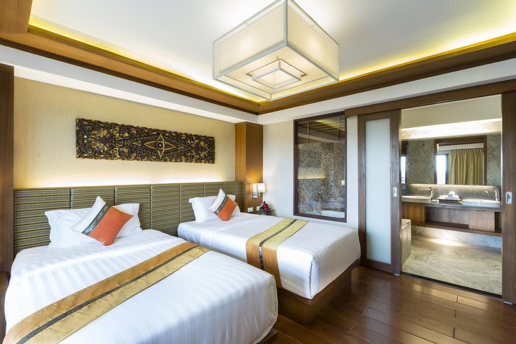 Hotel Group 4*