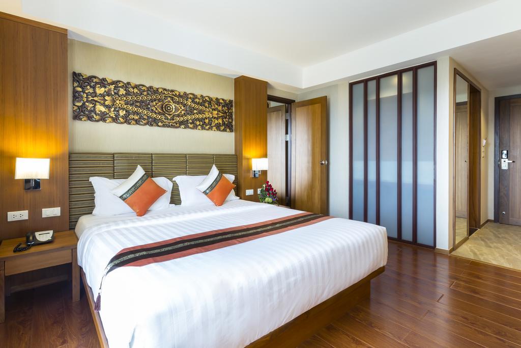 Group 4* Chiang Mai