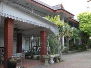 Roongruang Inn 3*