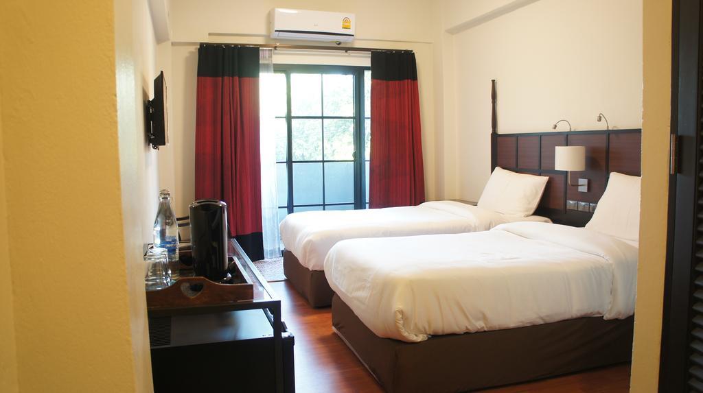 Hotel Rcn Court & 2*