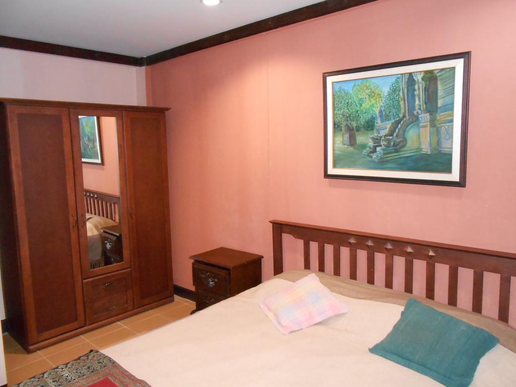 Pissamorn House Casa de hóspedes