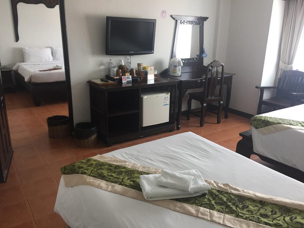 Wangburapa Grand Hotel 3*