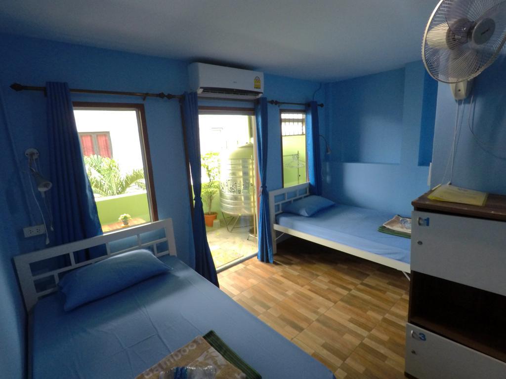 Pm Hostel *
