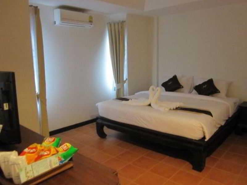 Wangburapa Grand Hotel 3*