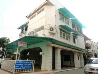 Hotel Born