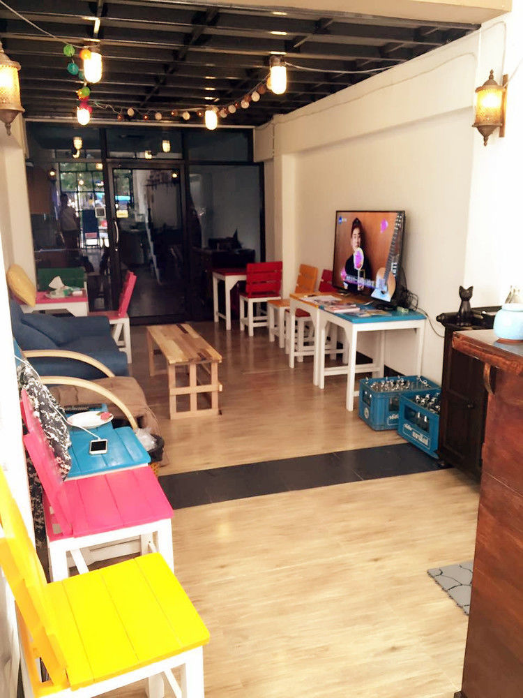 Sleep Box Cnx 2* Chiang Mai