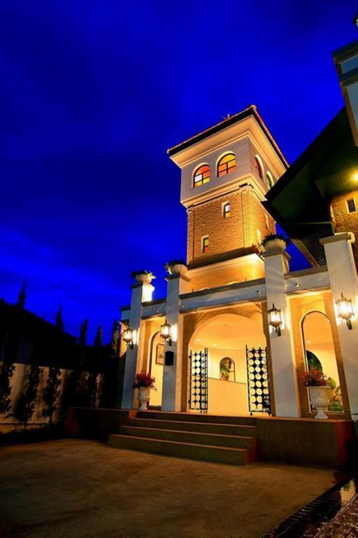 The Castle Hotel 3*