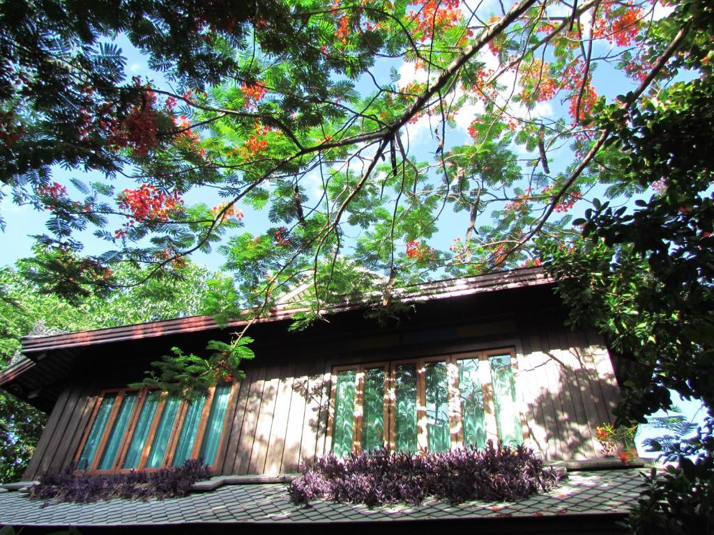 Santitham 2* Chiang Mai