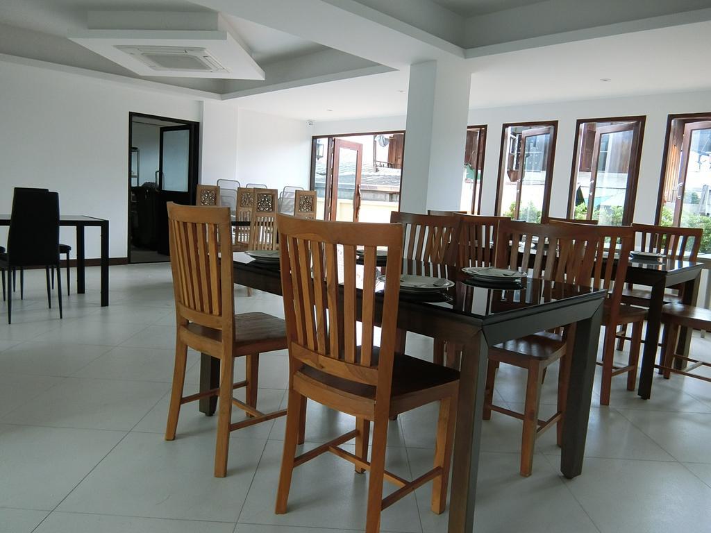 Baan Sang Singh Hotel