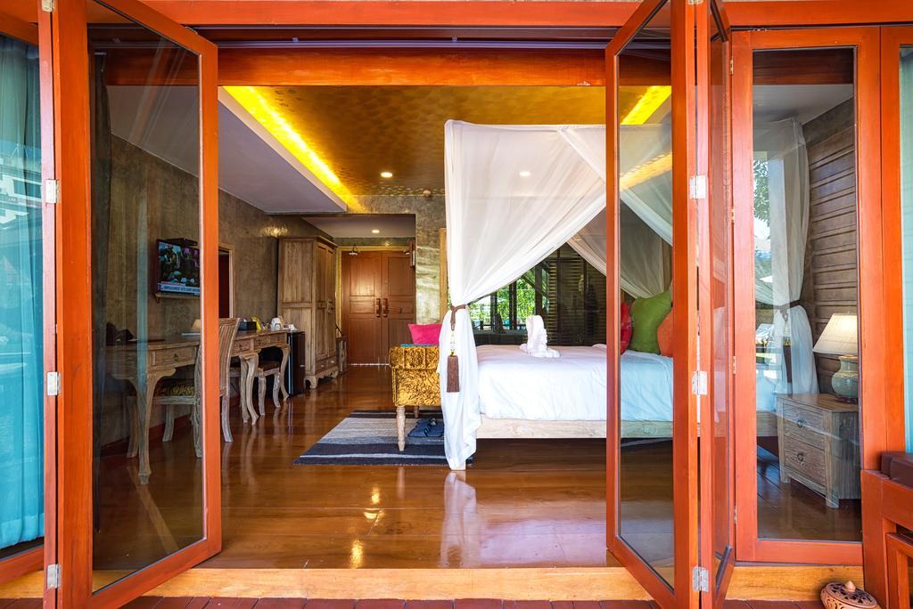 The Chaya And Hotel 4*