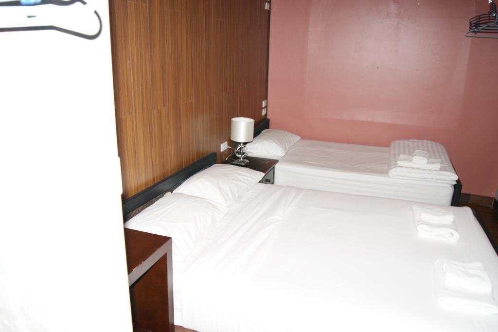 Yuan Hostel *