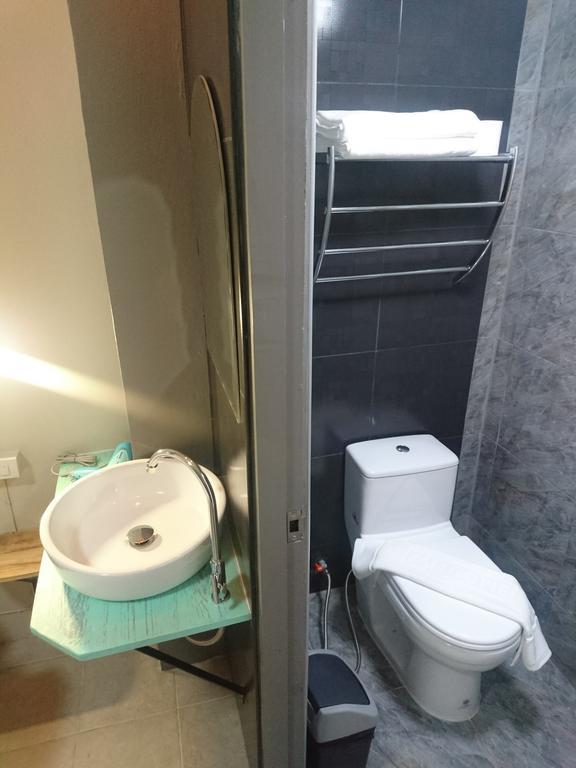Hostel Thapae Gate *