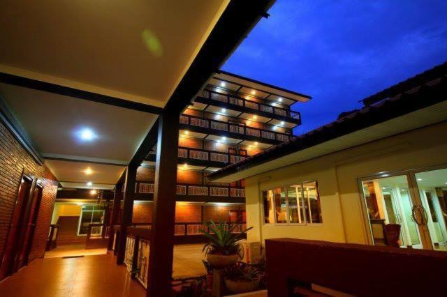 Hotel Rim Tara Chiang Mai