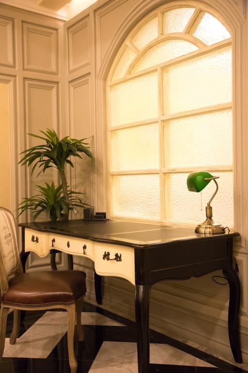 S' Private House