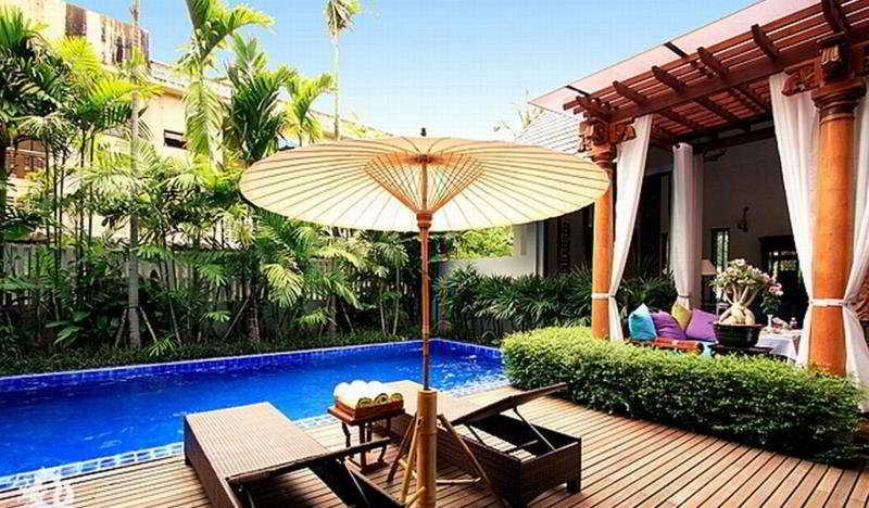 Baan Klang Wiang Boutique Hotel