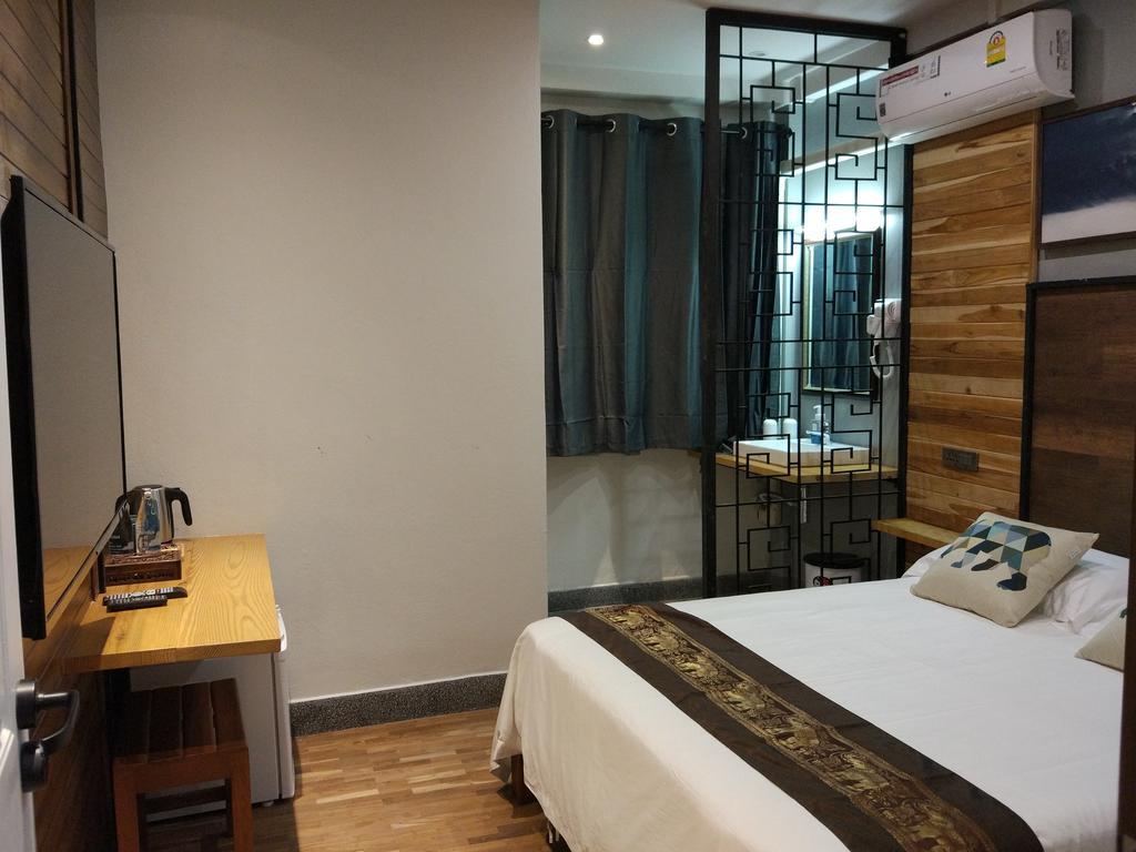 Hotel Celosia 3*