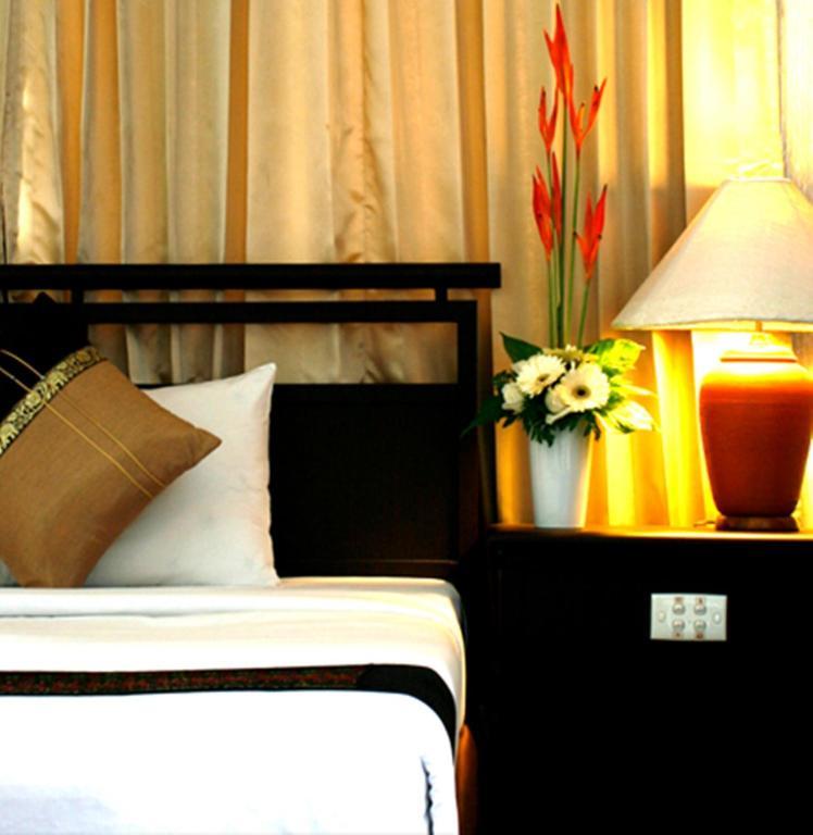 Thapaeplacehotel 3*