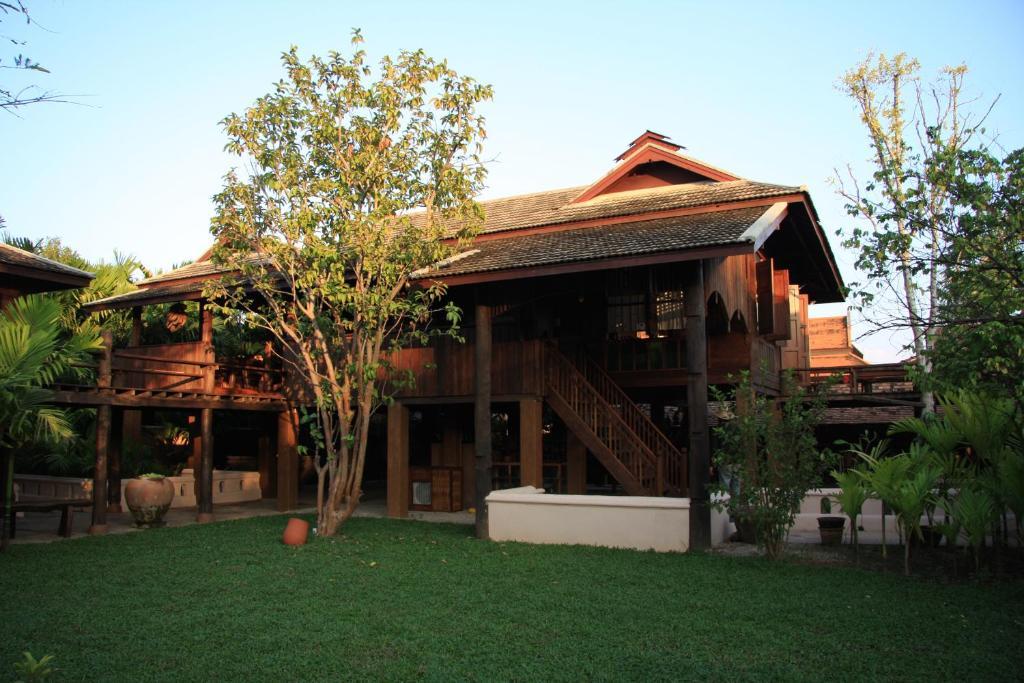 Resort Lanna Rice Barn