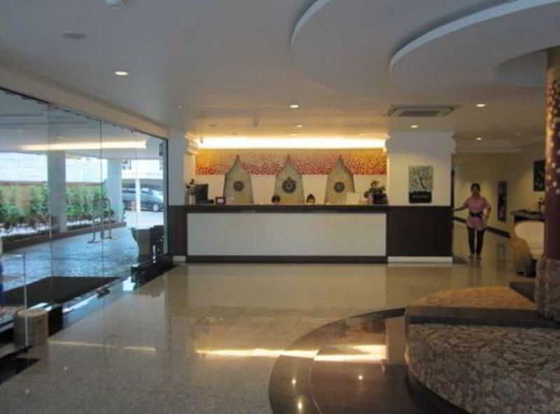 Hotel Wangburapa Grand