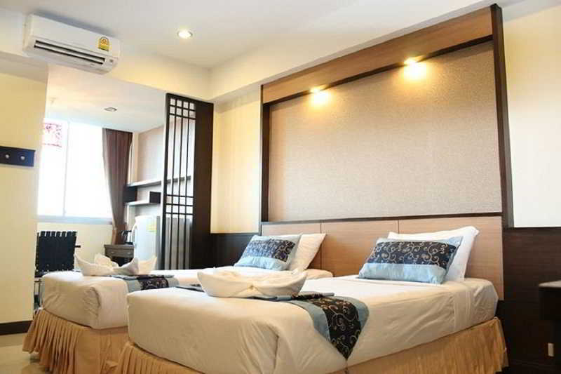 Sakulchai Place 3*
