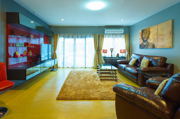 Luxury Town House In The Heart Of The Old