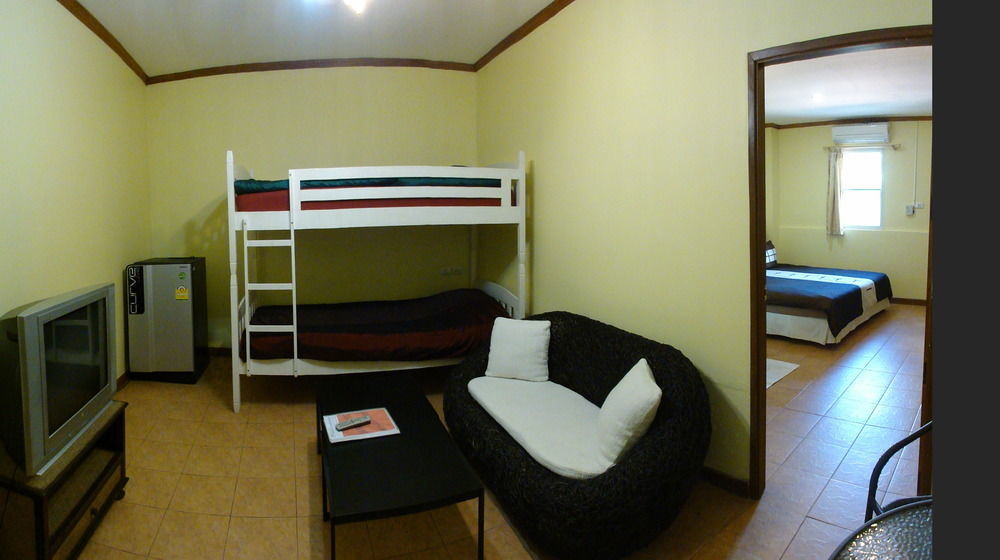 Guest house Central Guesthouse 2*