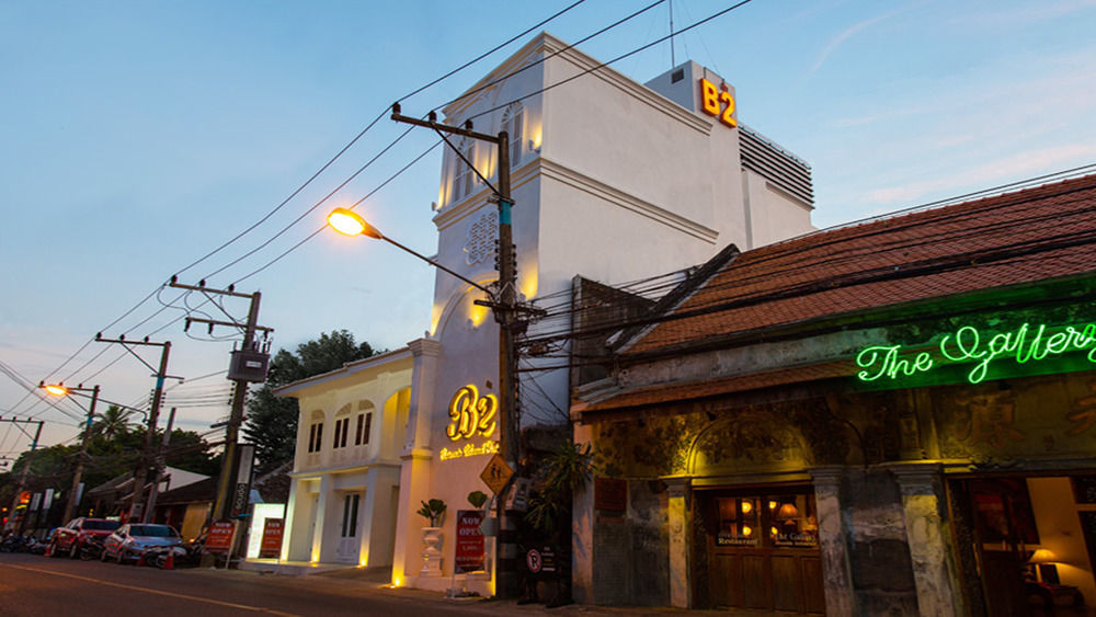 B2 Riverside Colonial Hotel