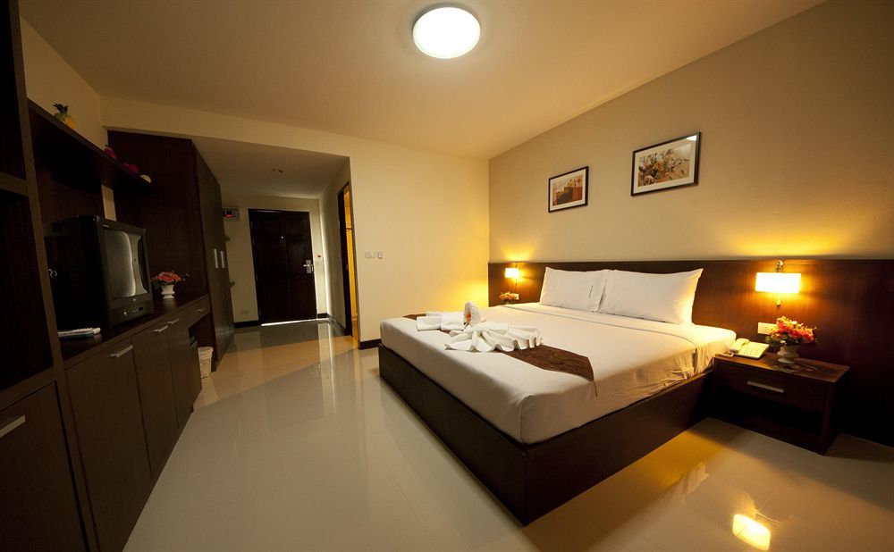 Airport Resident Hotel