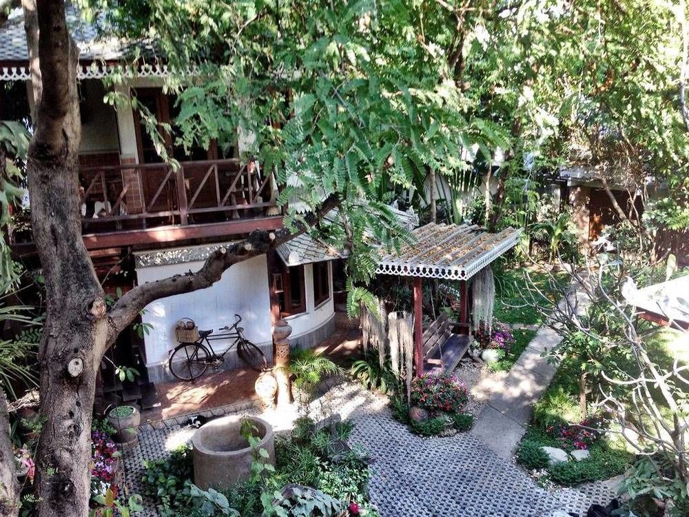 Guest house Santitham 2*