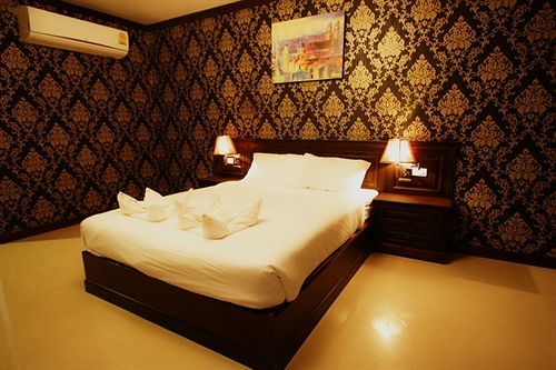 Hotel Romena Grand Chiang Mai